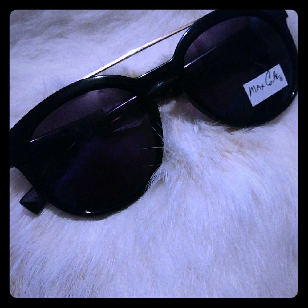 Max Cole Retro Round Eye Glasses